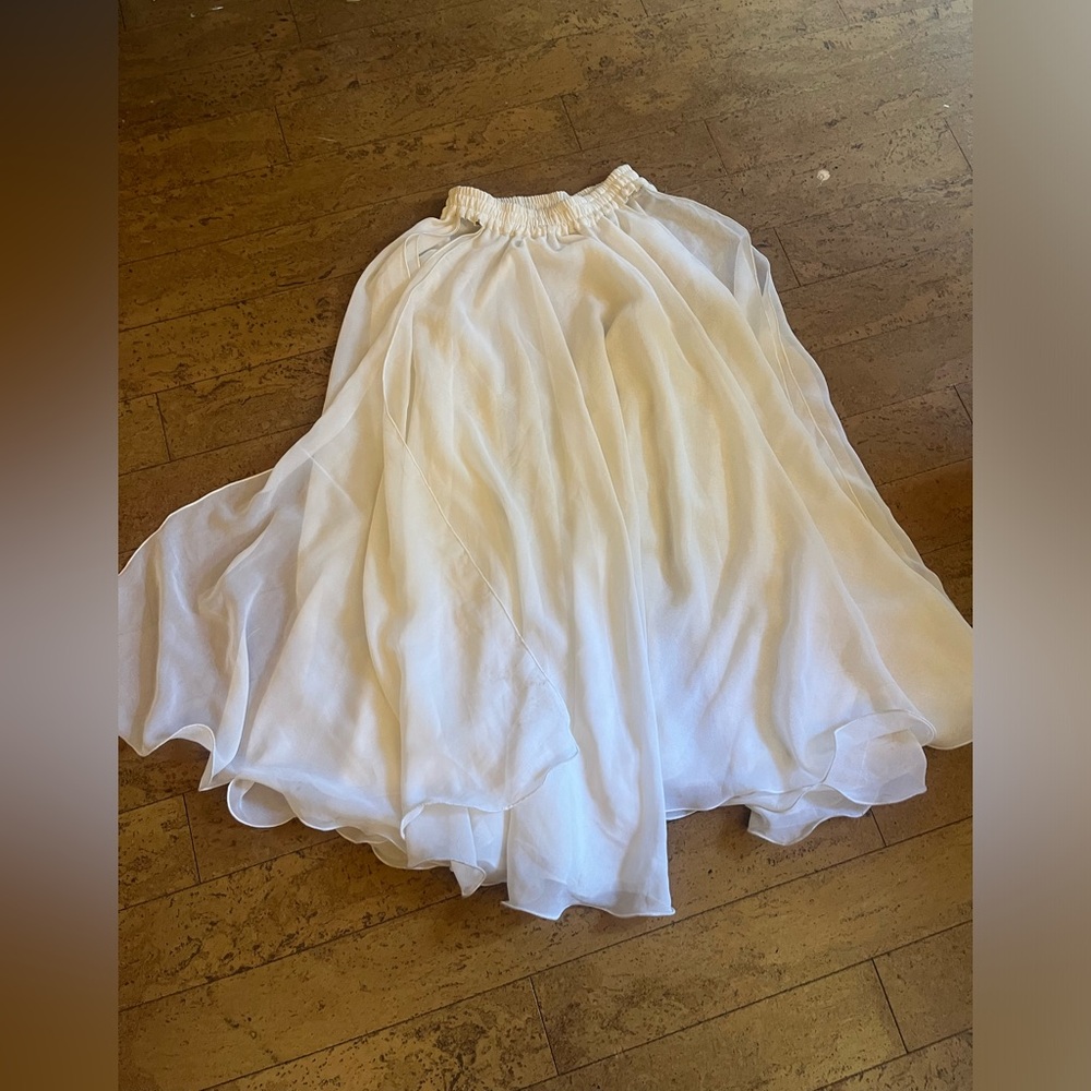 White Flowy side slit skirt